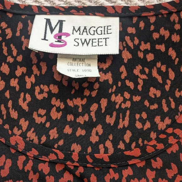 🎀$5 Maggie Sweet Vintage Women's Black and Rusty Brown Leopard Print Top - Picture 2 of 7